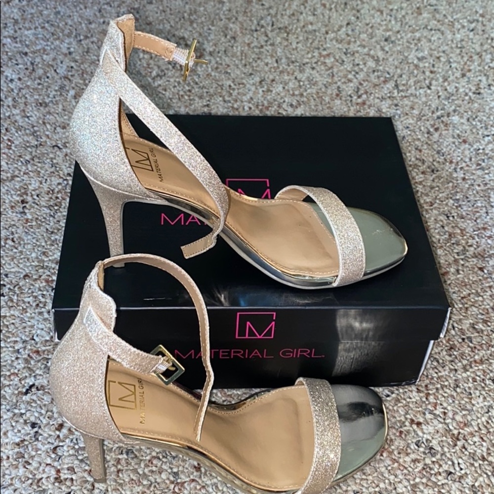 Gold glitter heels